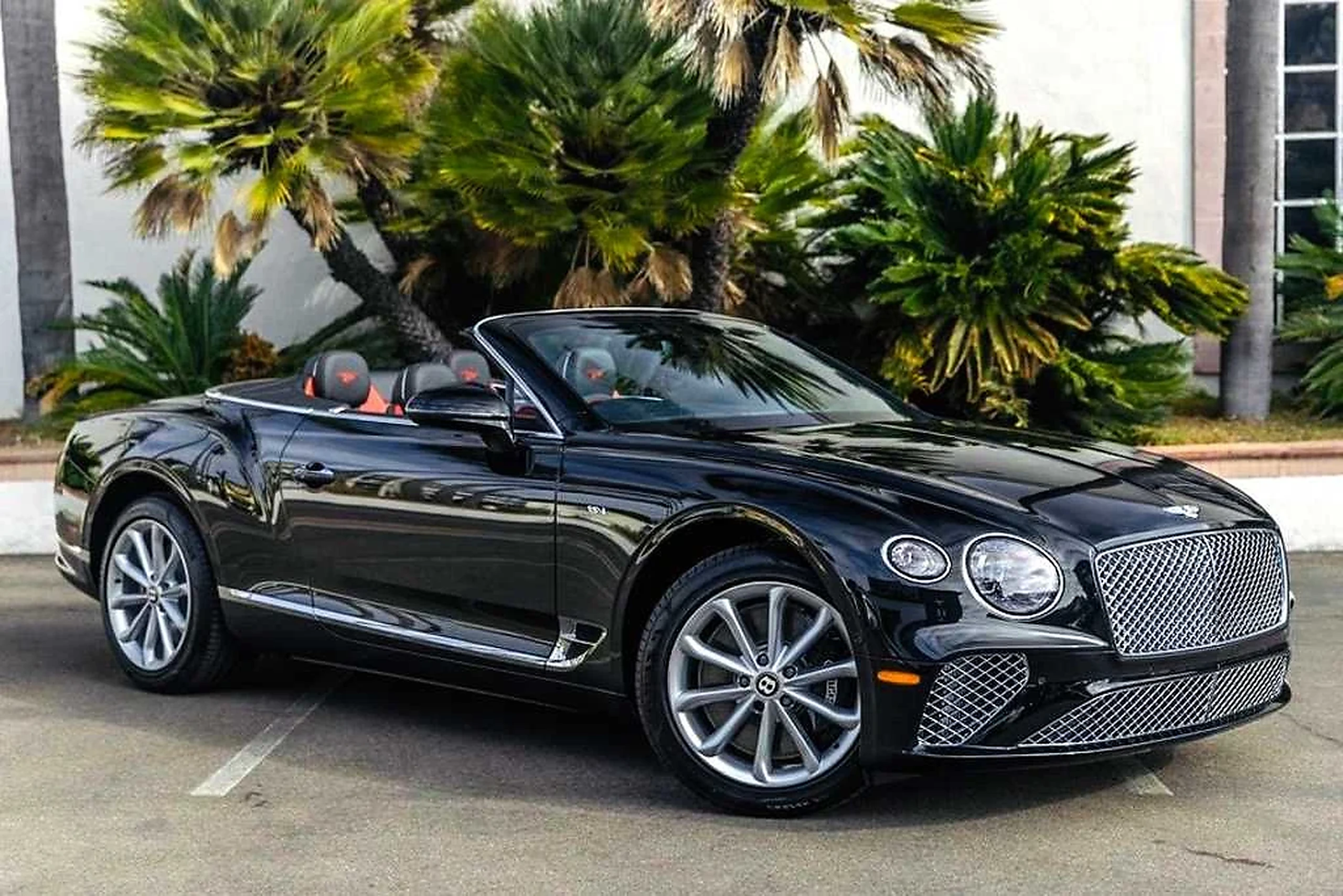 Four-seat grand tourer in Miami